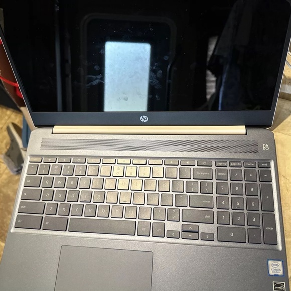HP chromebook 15.6 laptop - Picture 4 of 5